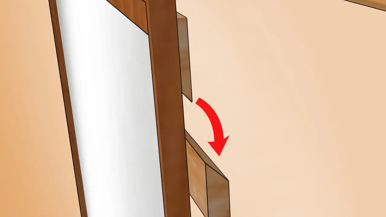 Detalle de cómo colgar un espejo: una pieza de madera se desliza sobre otra, indicando el método de fijación.