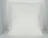 Relleno cojines 60x60, blanco y esponjoso, listo para dar forma a tu sofá.