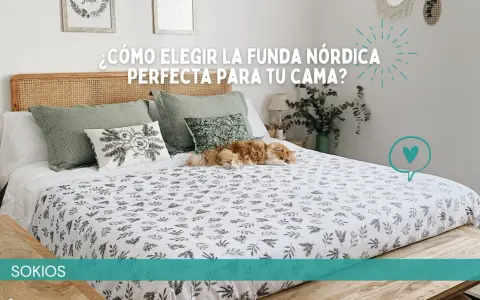 Un acogedor juego de funda nórdica con estampado botánico decora una cama con un perro durmiendo plácidamente.