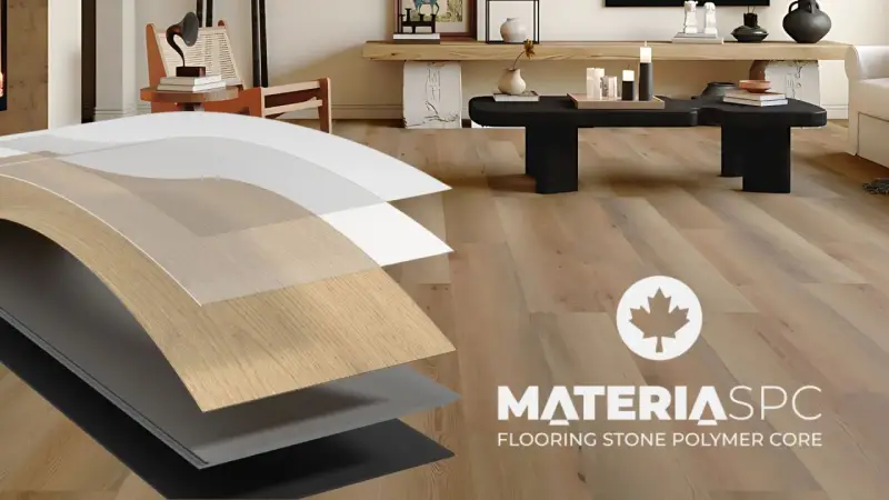 Capa de suelo vinílico SPC con textura de madera, mostrando sus capas de construcción.